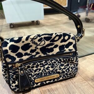 Vintage Juicy Couture Leopard Print shoulder bag! Adorable
